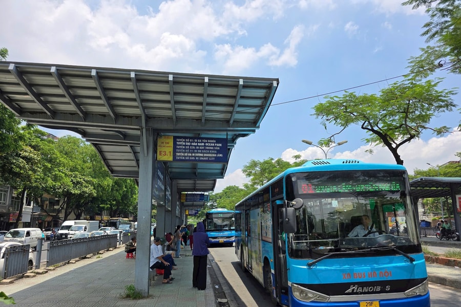 Hà Nội sẽ phát triển tuyến buýt trên nền BRT và đường sắt đô thị, tăng sức hút với vận tải công cộng