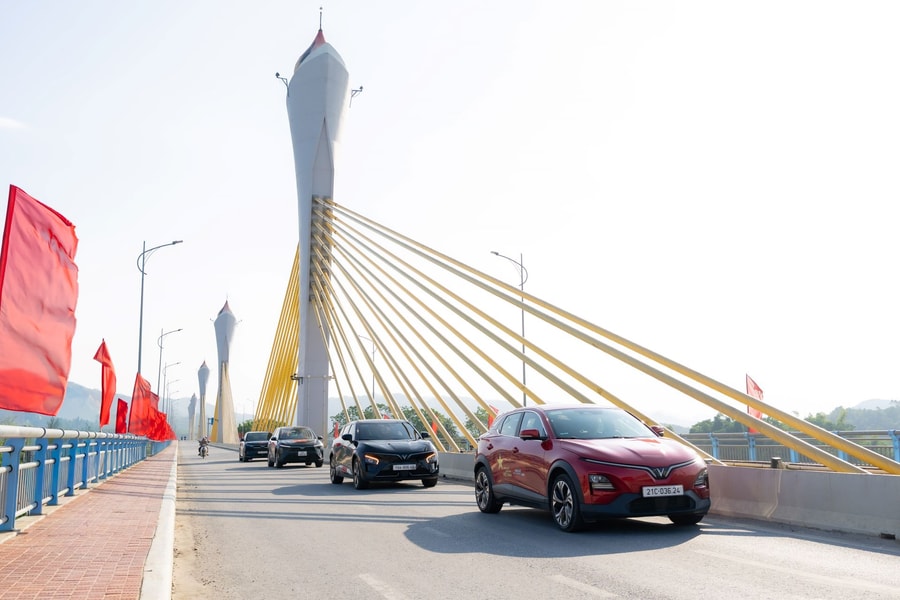 VinFast VF 6 chinh phục cả chuyên gia quốc tế