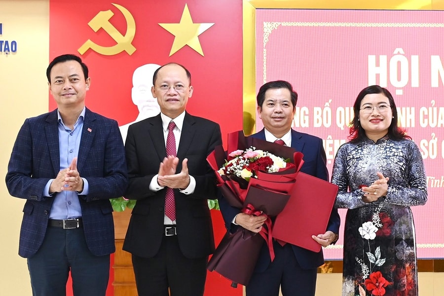 Ông Bùi Nhân Sâm giữ chức Giám đốc Sở Giáo dục và Đào tạo Hà Tĩnh