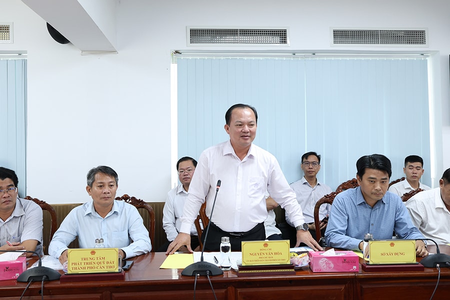 EVNNPT và UBND TP. Cần Thơ thống nhất phối hợp di dời đường dây truyền tải điện giao chéo với đường cao tốc