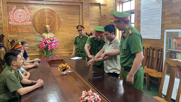 Gia Lai: Hủy hoại 2.400m2 khoai lang của người khác trên đất nhà mình, người đàn ông bị bắt giam