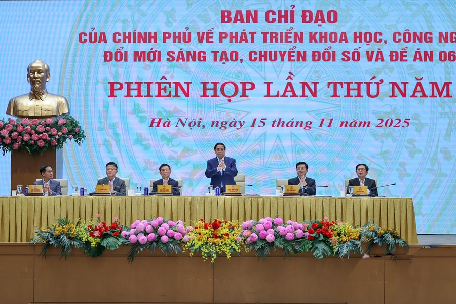 Thủ tướng Phạm Minh Chính: Thủ tục không cần thiết phải mạnh dạn cắt bỏ