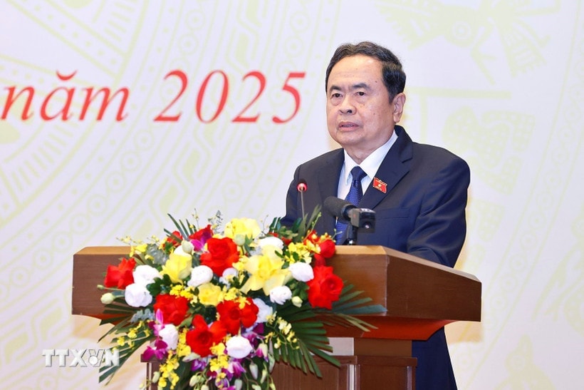 "Rà soát hệ thống luật, nhất là lĩnh vực dễ phát sinh tham nhũng, lãng phí, tiêu cực"