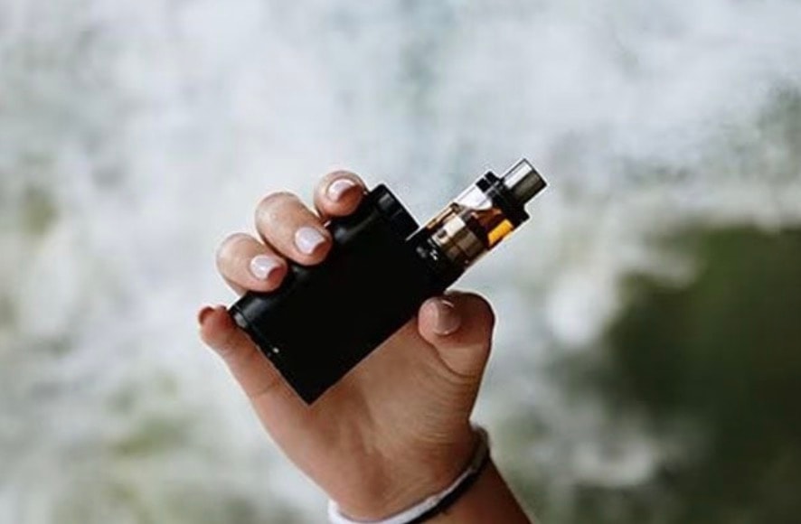 Nhật Bản cảnh báo về làn sóng lạm dụng “thuốc lá xác sống” trong giới trẻ