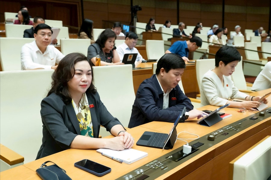 Đề xuất nhiều chính sách đột phá để giảm gánh nặng y tế cho người dân