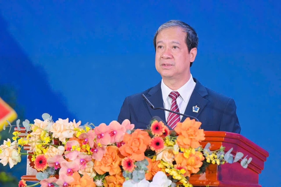 Bộ trưởng GD&ĐT Nguyễn Kim Sơn: Nhà giáo cần tri ân xã hội đã trao cho nghề sự cao quý