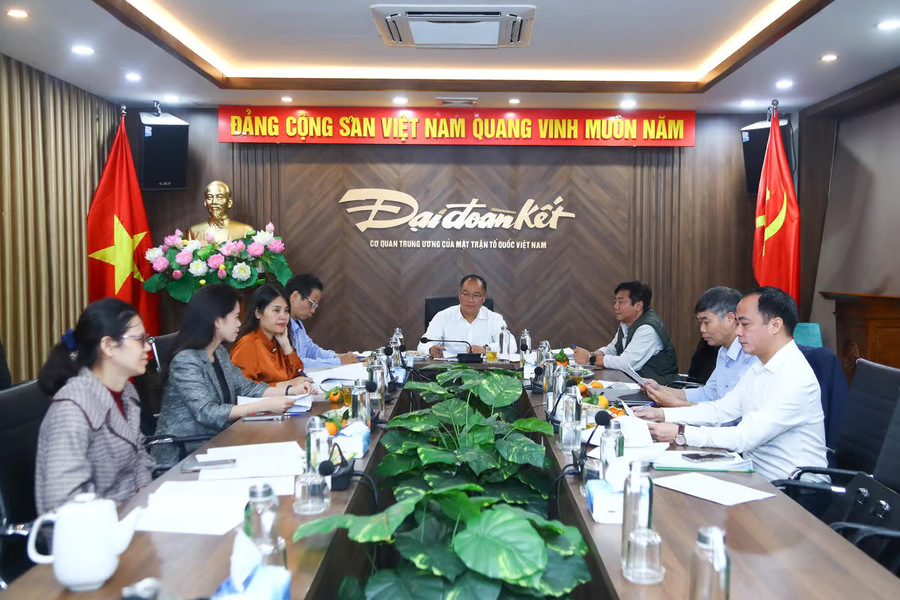 Giải thưởng Vinh danh Người truyền lửa: Bình chọn gương mặt truyền cảm hứng