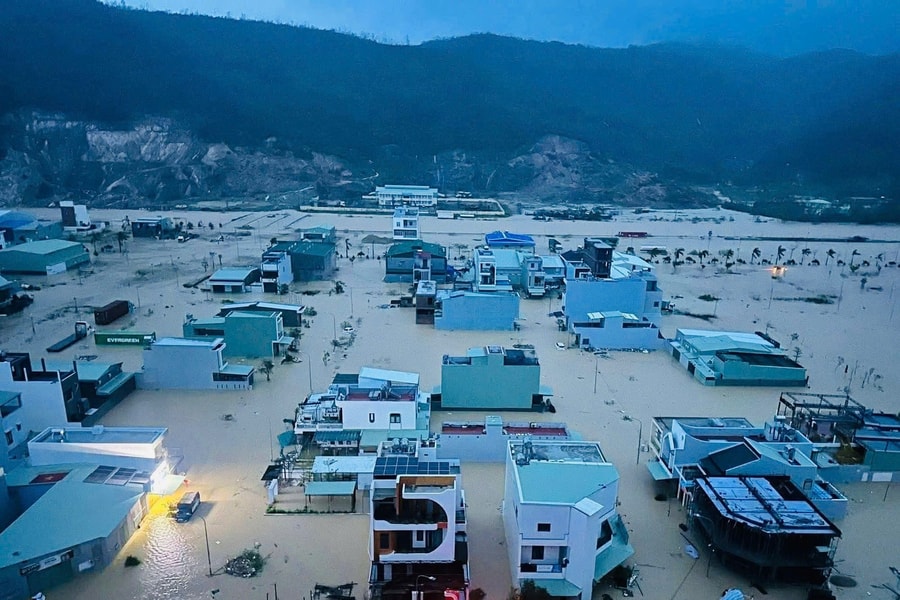 Mưa lớn kỷ lục gây ngập diện rộng ở Gia Lai - Đắk Lắk, 19 người chết và mất tích