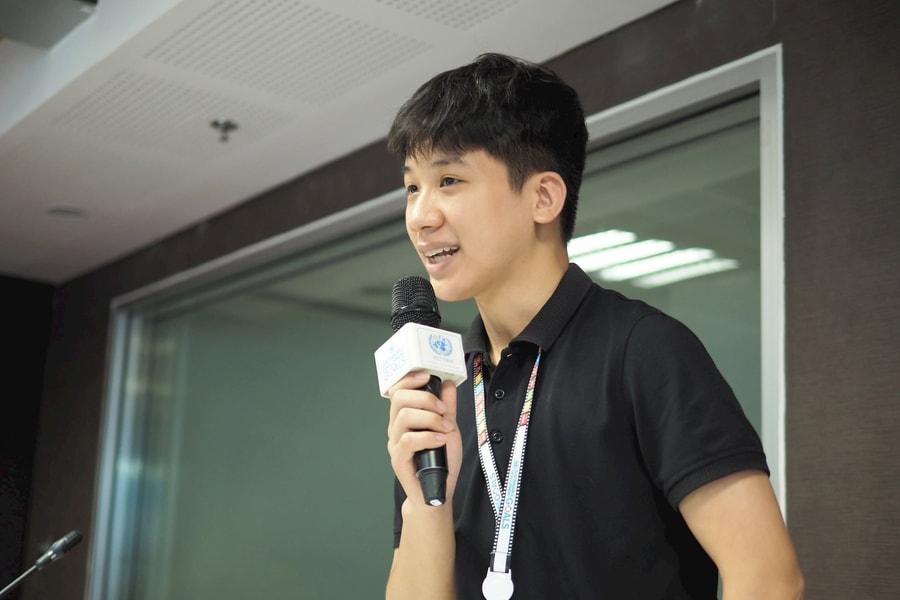 Thầy giáo bại não mở cánh cửa công nghệ cho người khuyết tật Việt Nam bước ra thế giới